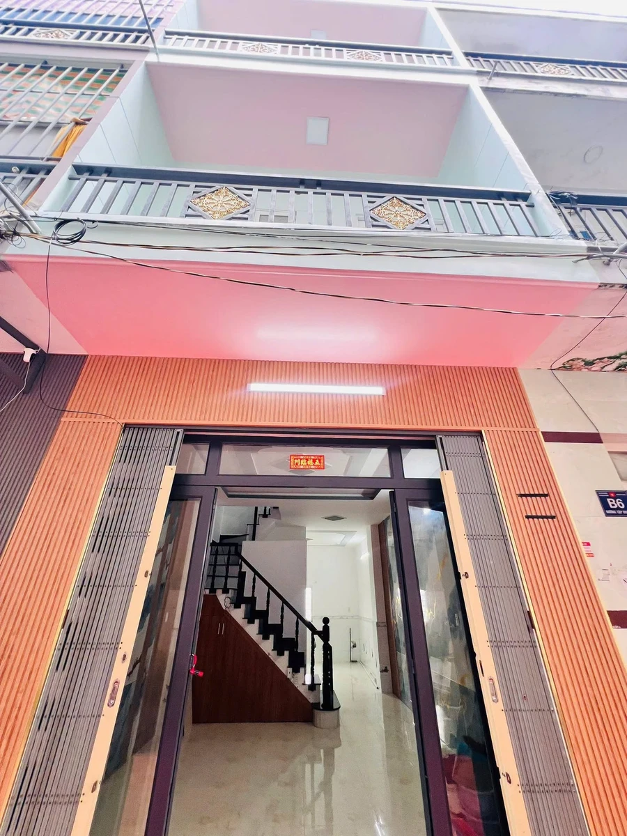Bán nhà 2 lầu 4PN 120m² Tập Đoàn 4 Cần Giuộc - Ảnh 1