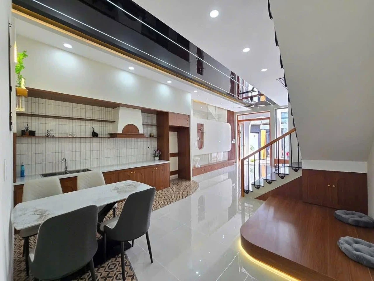Bán nhà 1 trệt 1 lầu 101m2 Phường Long Bình, Hồ Chí Minh 3 tỷ 550 - Ảnh thu nhỏ 4