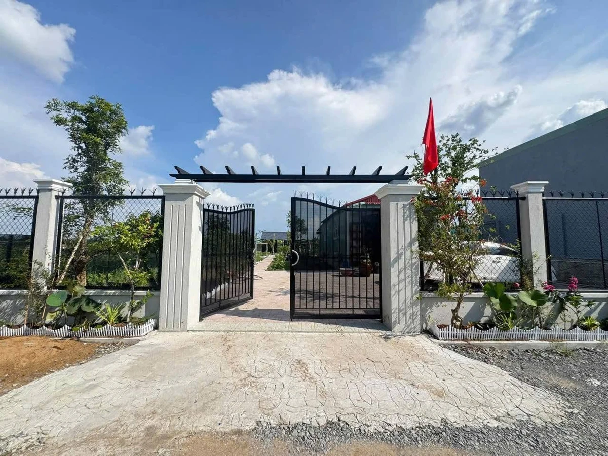 Bán nhà vườn 1100 m² Bến Lức, Long An 2.5 tỷ - Ảnh thu nhỏ 2