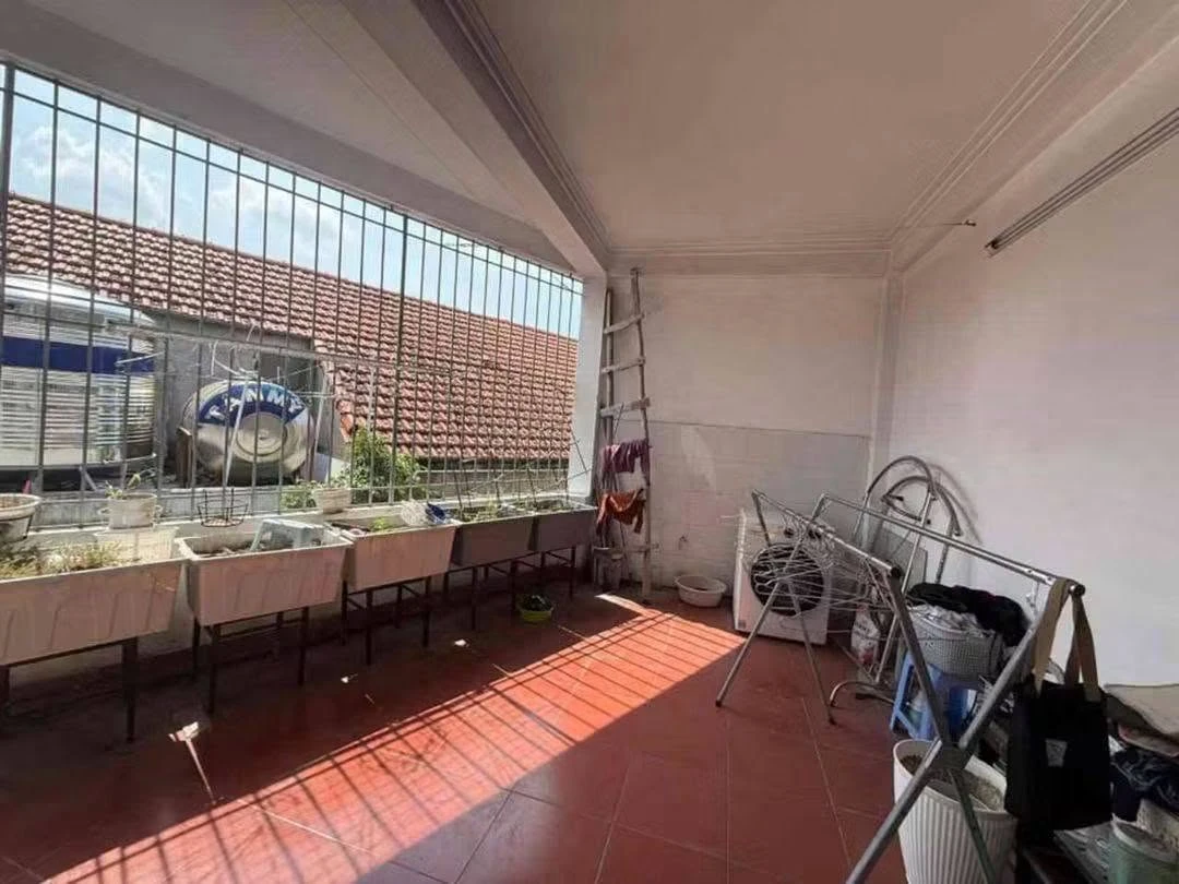 Nhà 3 tầng 50m2 gần Trường Ngô Quyên, giá trên 3 tỷ - Ảnh thu nhỏ 4