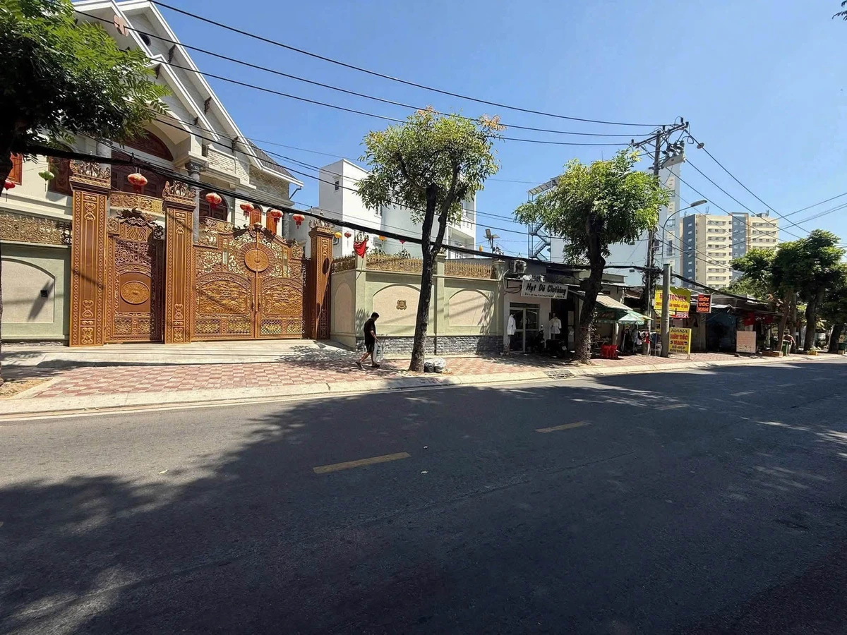 Bán mặt tiền Linh Trung 380m² 2 tỷ Thủ Đức - Ảnh 1