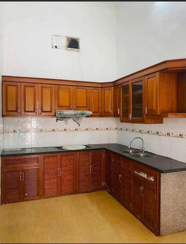 Bán nhà 3 tầng mặt đường Tô Hiếu 60m², Cẩm Phả