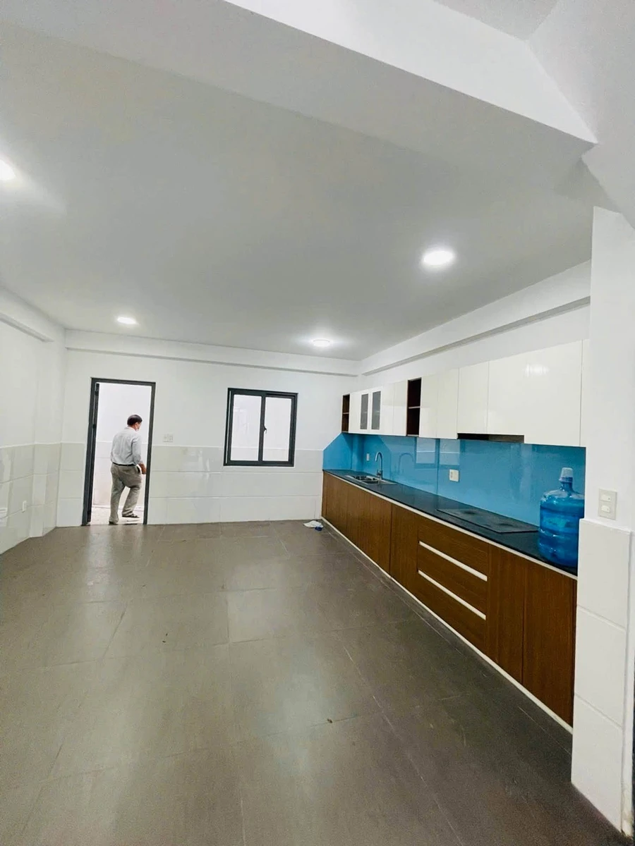 Bán nhà 3 tầng hẻm 5m xe hơi Tỉnh Lộ 10, 80m², 3PN, giá 4 tỷ - Ảnh thu nhỏ 4