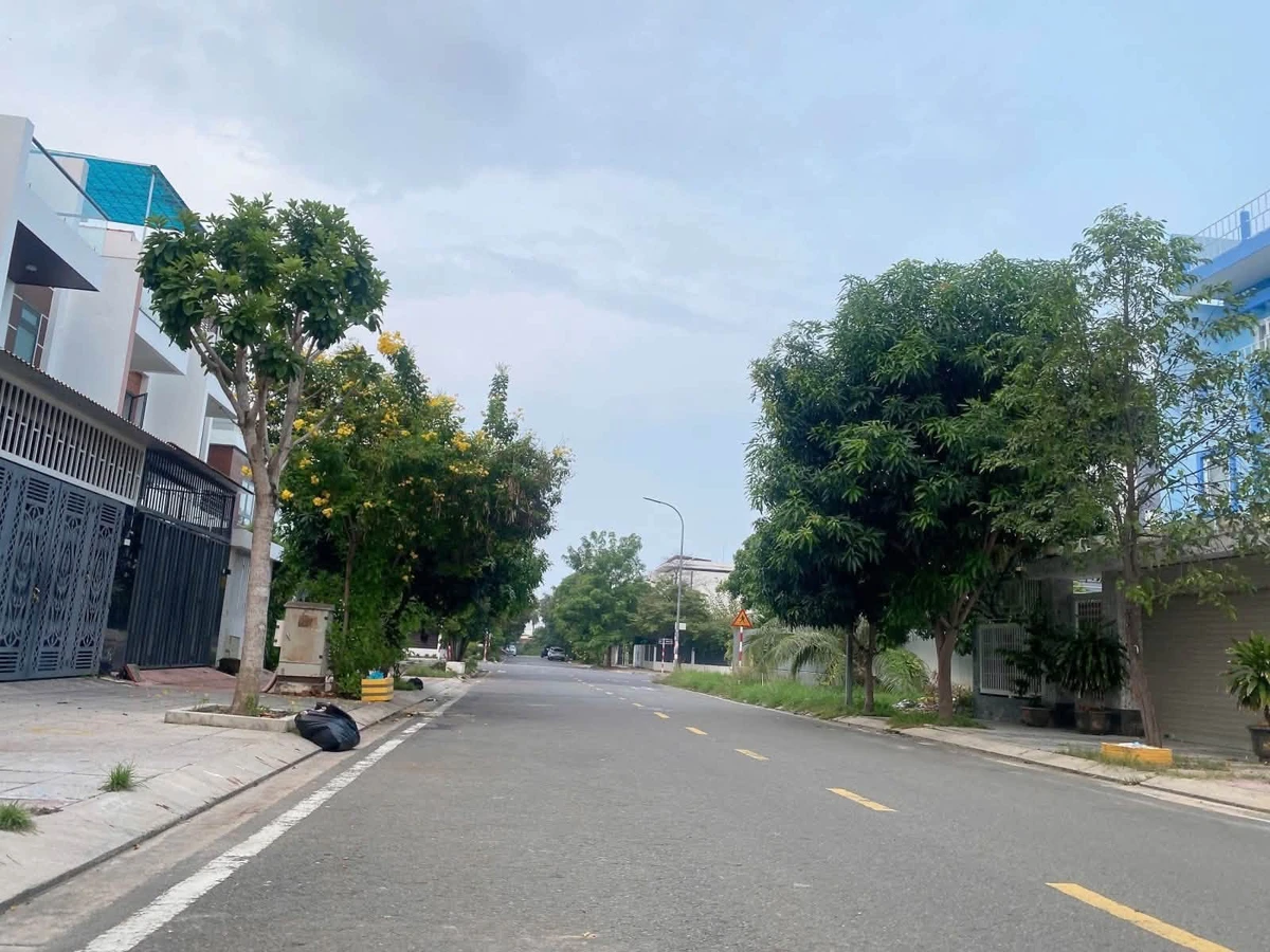 Bán nhà 3 tầng 100m² Mỹ Gia Nha Trang 10.8 tỷ - Ảnh 1