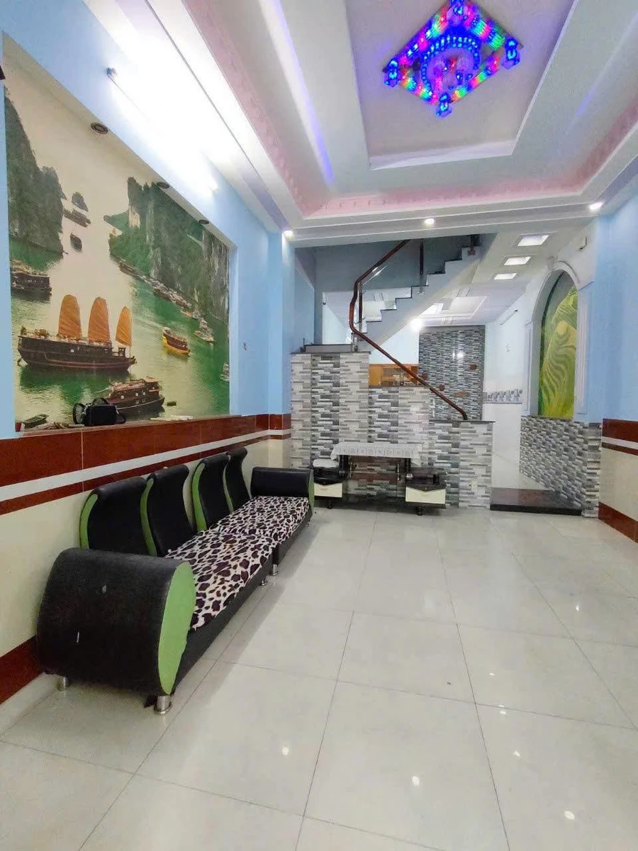 Bán nhà 1 sẹc đường HT13 Quận 12, 4PN 5WC, 64m², 6,1 tỷ - Ảnh thu nhỏ 4