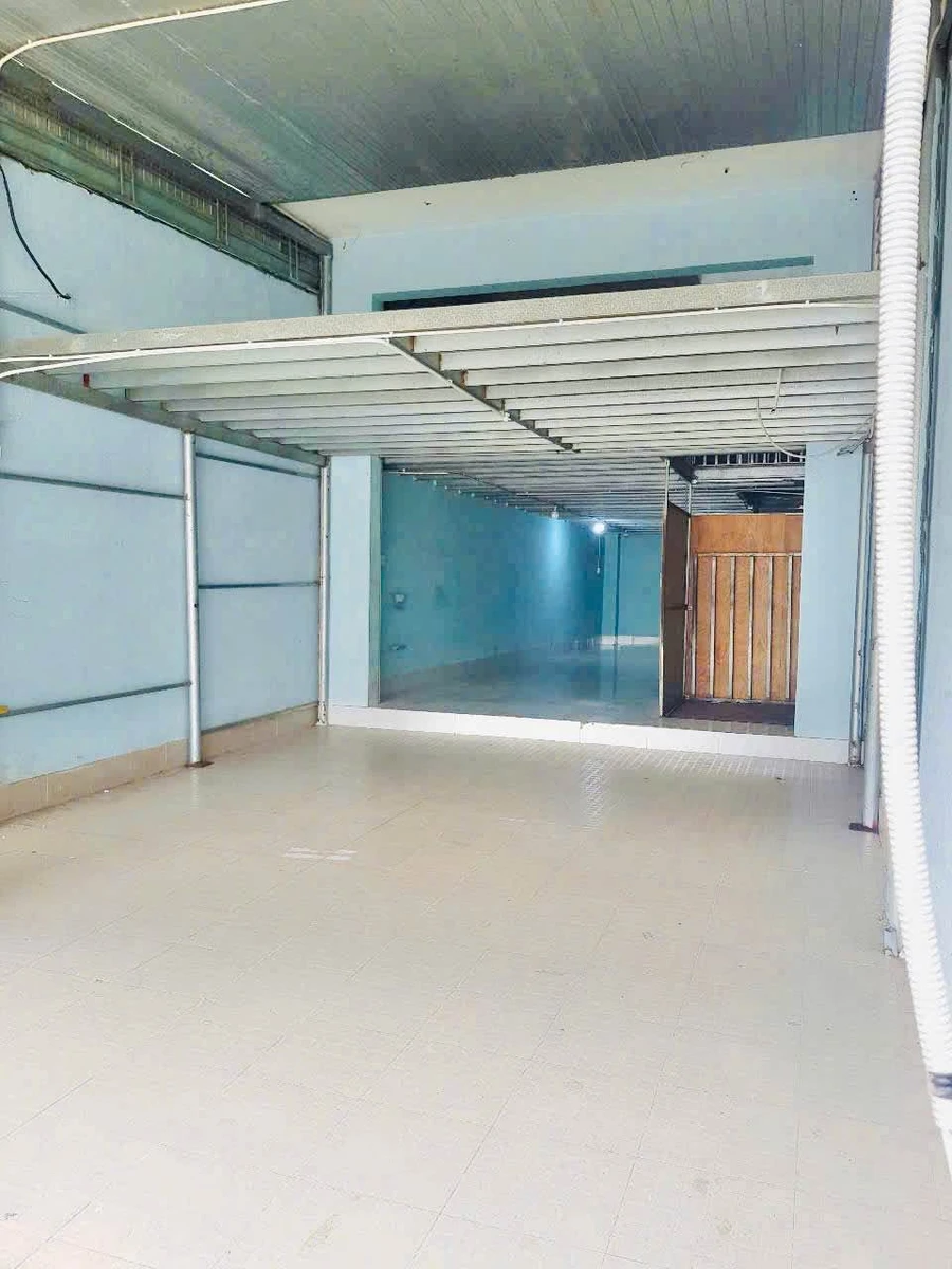 Bán nhà kho 1 trệt 2 lầu mặt tiền 108m2 Biên Hoà - Ảnh thu nhỏ 3