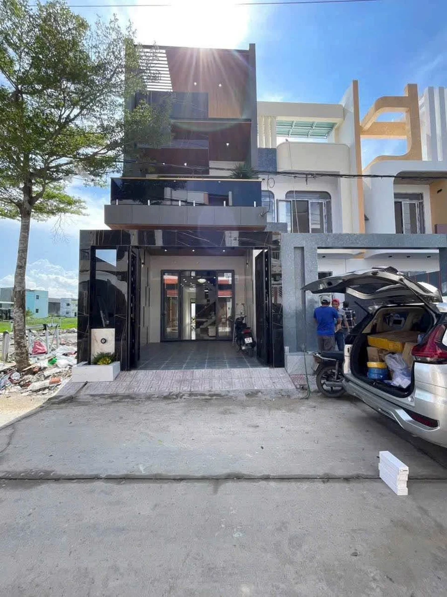 Bán nhà phố 103.5m² 3 phòng ngủ 3 tỷ 750 Tây Ninh - Ảnh 1