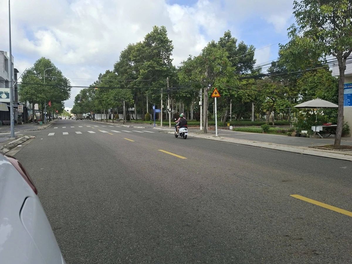 Bán lô đất mặt tiền Nguyễn Văn Hương 100m² Bà Rịa, 3 tỷ 350 triệu - Ảnh thu nhỏ 4