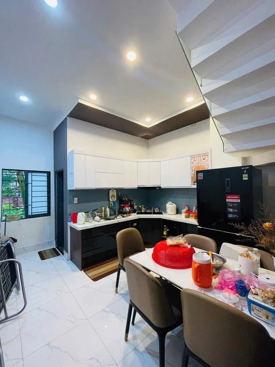 Bán nhà 1 trệt 2 lầu 180m² Hiệp Hòa 4,6 tỷ - Ảnh thu nhỏ 3
