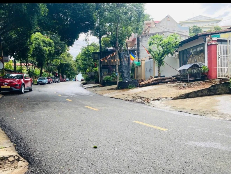Bán gấp lô đất mặt tiền 10 Nguyễn Du, trung tâm Buôn Ma Thuột, giá 7,55 tỷ
