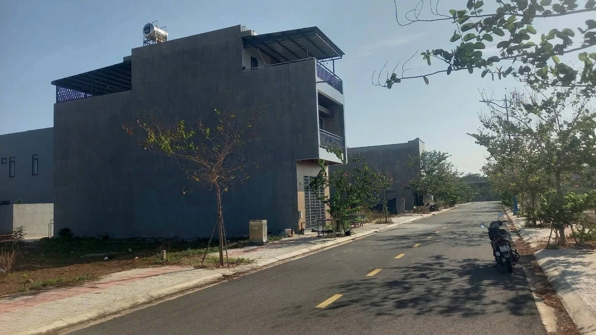 Bán đất 100m2 khu tái định cư Hòa Long, TP. Bà Rịa, giá 2,15 tỷ - Ảnh thu nhỏ 2