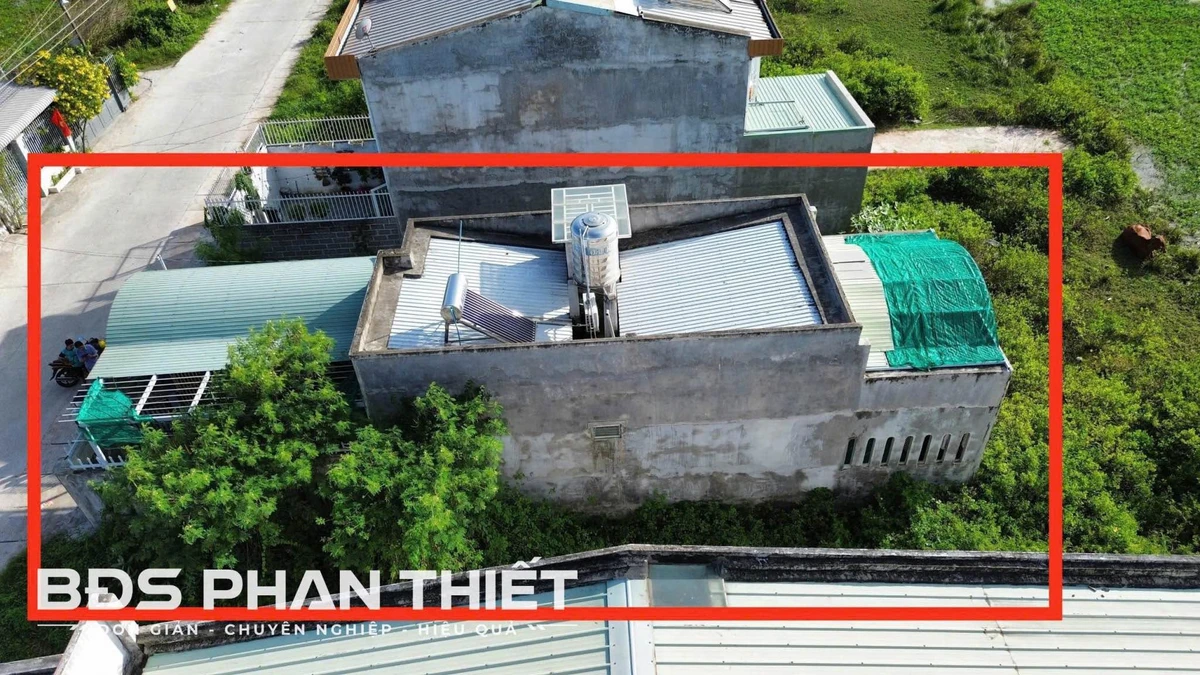 Bán nhà cấp 4 1PN 100m² sân ô tô Bình Thuận 1 tỷ 750 - Ảnh 1