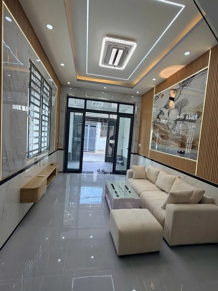 Bán nhà góc hẻm xe hơi 45m2, 3 tầng 4PN 3WC gần Hiệp Thành City, Lâm Thị Hố, Quận 12 - Ảnh thu nhỏ 2