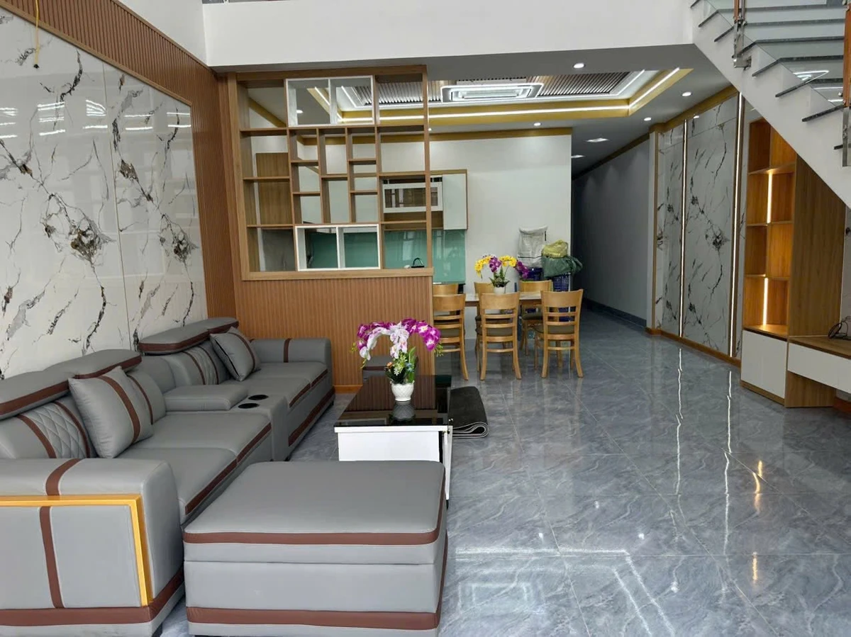 Bán nhà gác lửng mặt tiền Bến Cát, Bình Dương 115m², 3 PN, 2 tỷ 3 - Ảnh 1