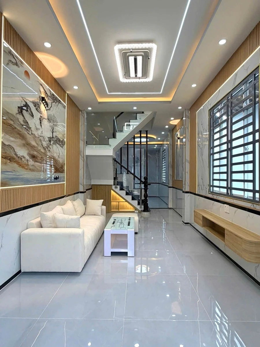 Bán nhà lô góc hẻm xe hơi 3 tầng 45m² 4PN gần Hiệp Thành City, Quận 12 - Ảnh 1