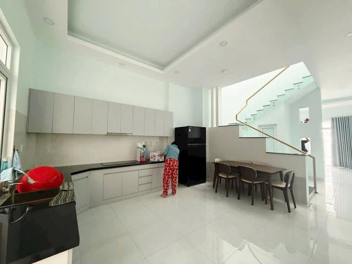 Bán nhà lầu 3PN Bùi Thị Xuân 100m² thổ cư - Ảnh thu nhỏ 4
