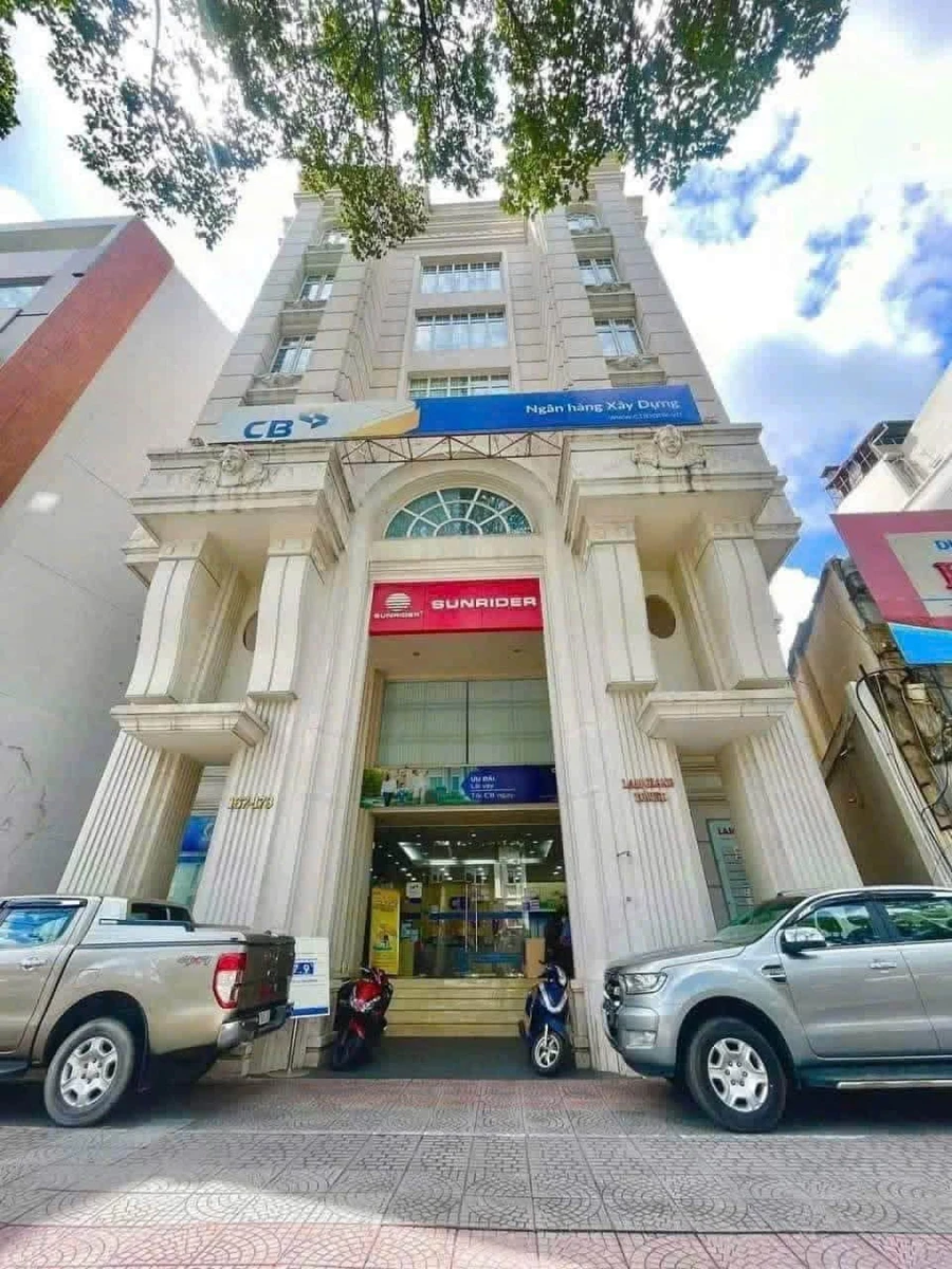 Bán nhà mặt tiền 17m, 2.200m², Trần Hưng Đạo, Quận 1 - Ảnh 1