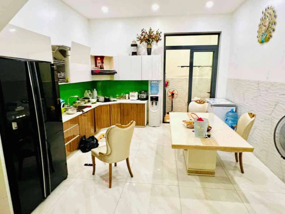Bán nhà 4 tầng hẻm 8m ngang 4m5, 82m2, 9 tỷ, Bình Tân - Ảnh 1