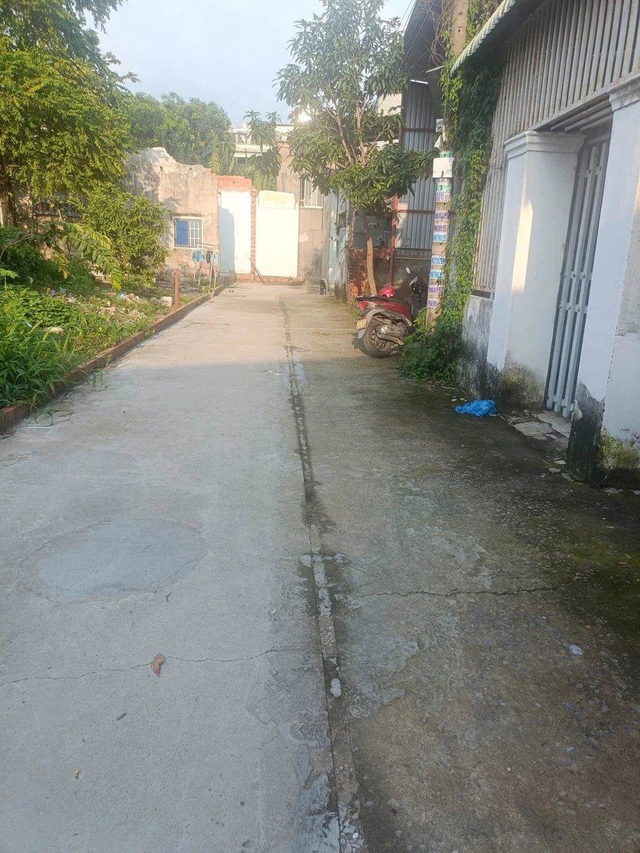 Bán nhà 90m² gần trường học, chợ Dĩ An - Ảnh thu nhỏ 3
