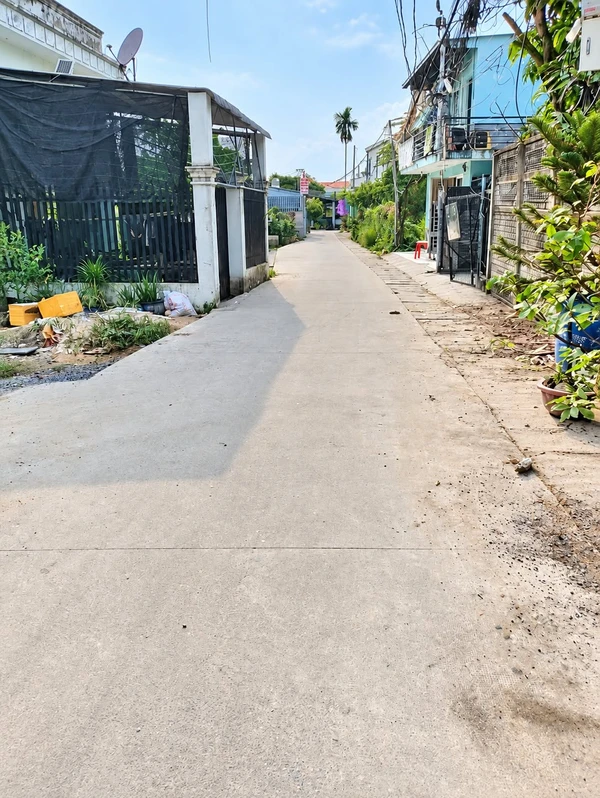 Bán dãy 9 phòng trọ 262m² Hưng Định, Thuận An, giảm còn 4,3 tỷ