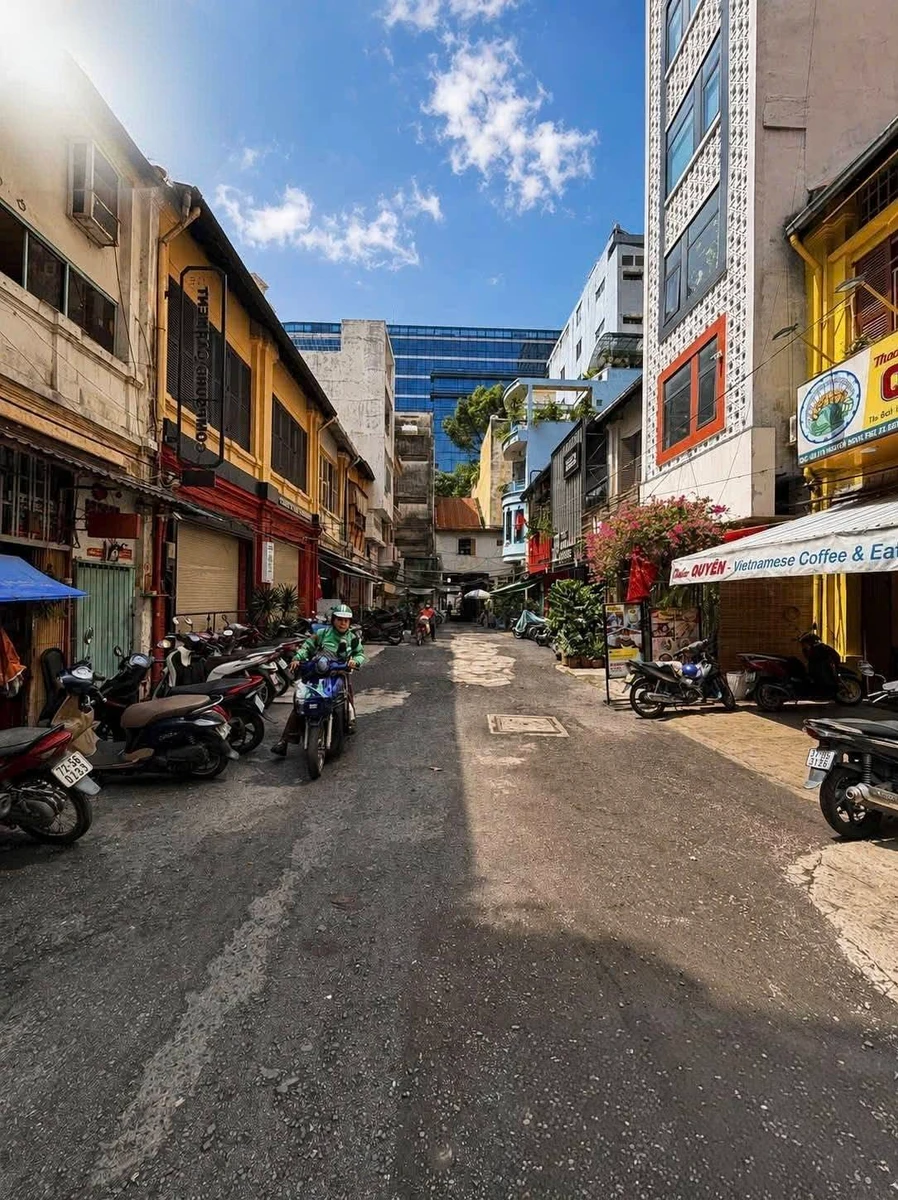 Bán nhà hẻm 100m² gần Ben Thanh Market, 13 tỷ - Ảnh thu nhỏ 4