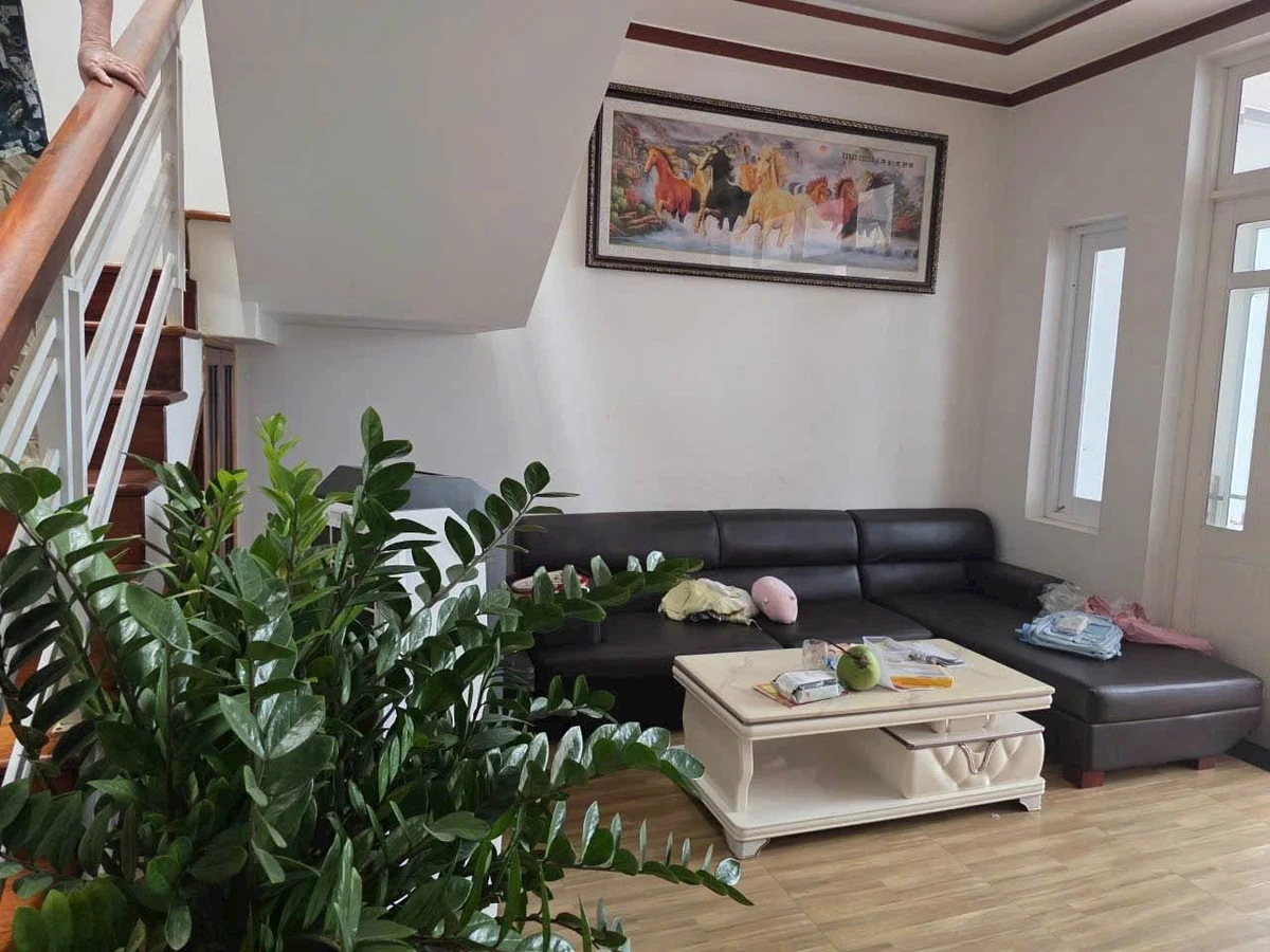 Bán nhà 1 trệt 1 lầu mặt tiền 175m2, 4 phòng, Phan Thiết - Ảnh thu nhỏ 4