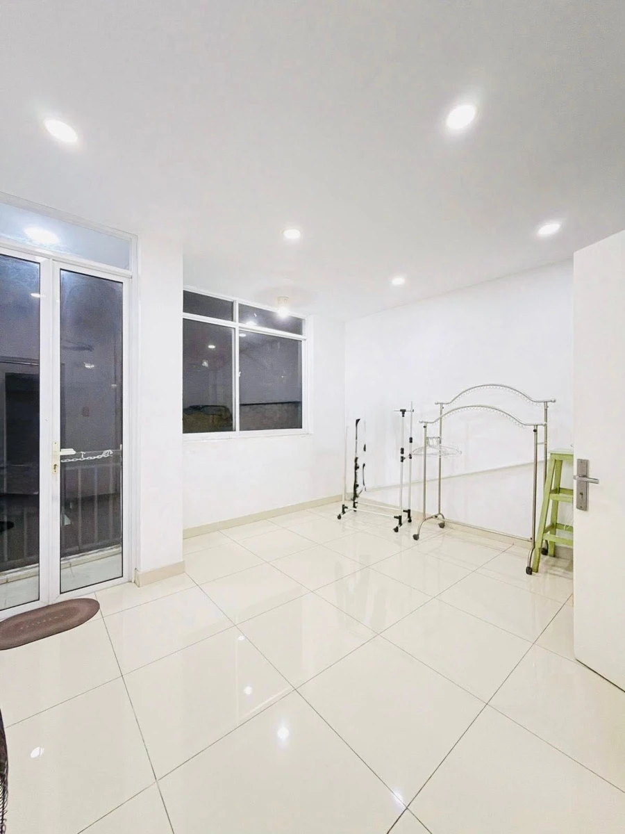 Bán nhà 4 tầng mặt tiền Phú Nhuận, 114m², 3PN, 7.35 tỷ - Ảnh thu nhỏ 5
