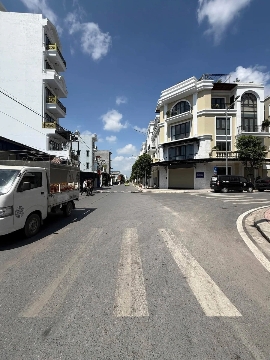 Bán nhà 4 tầng mặt đường Golden Point, Nhà Bè, 67,5m2, 6tỷ5 - Ảnh thu nhỏ 3