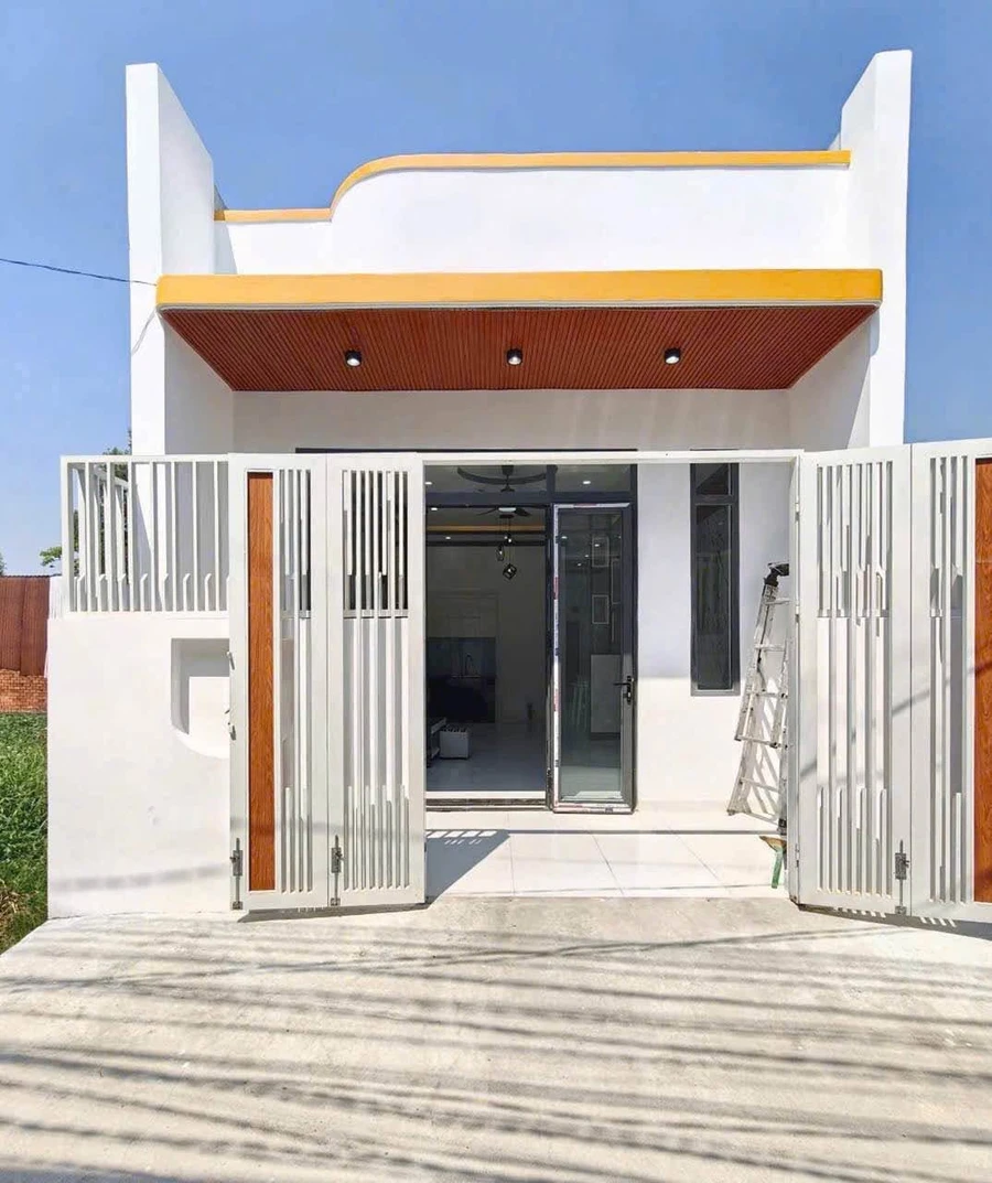 Bán nhà cấp 4 xây mới 75m² 2 phòng ngủ Hóc Môn - Ảnh 1
