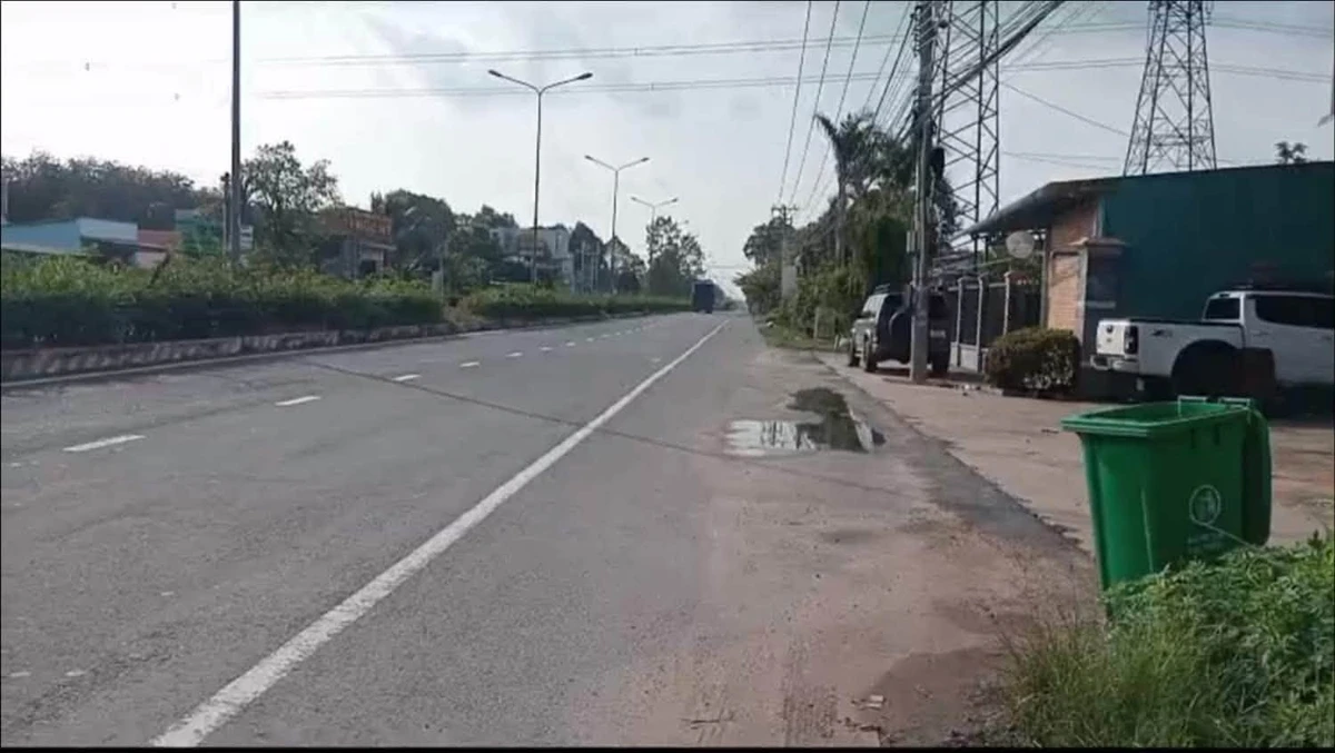 Bán lô đất mặt tiền ĐT744 Phú An, 774m², 4,2 tỷ - Ảnh thu nhỏ 2