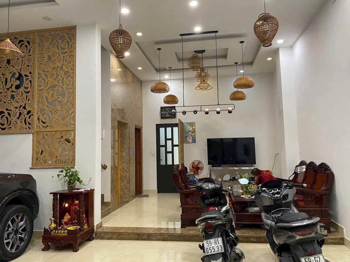 Bán biệt thự khu Phong Phú 4, 379m², 9PN, 15 tỷ - Ảnh thu nhỏ 4