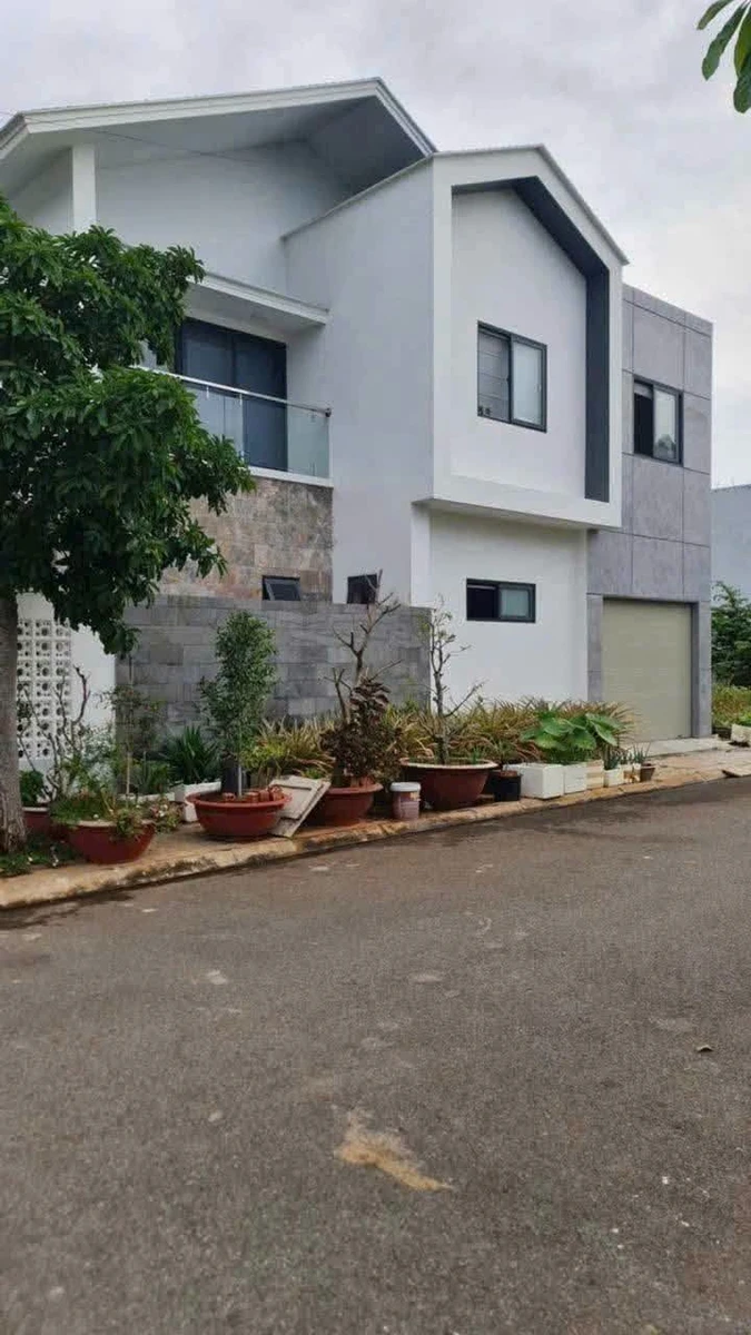 Bán biệt thự mini góc 2 mặt tiền 120m² gần Võ Văn Kiệt, Bà Rịa - Ảnh 1