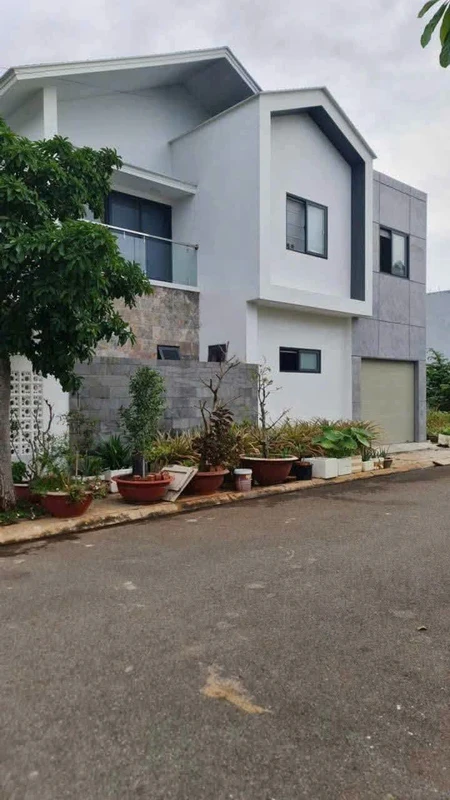 Bán nhà lầu mặt tiền đường nhựa Từ Văn Tư, Phú Trinh, Phan Thiết, 140m², 4 phòng ngủ datphongtro