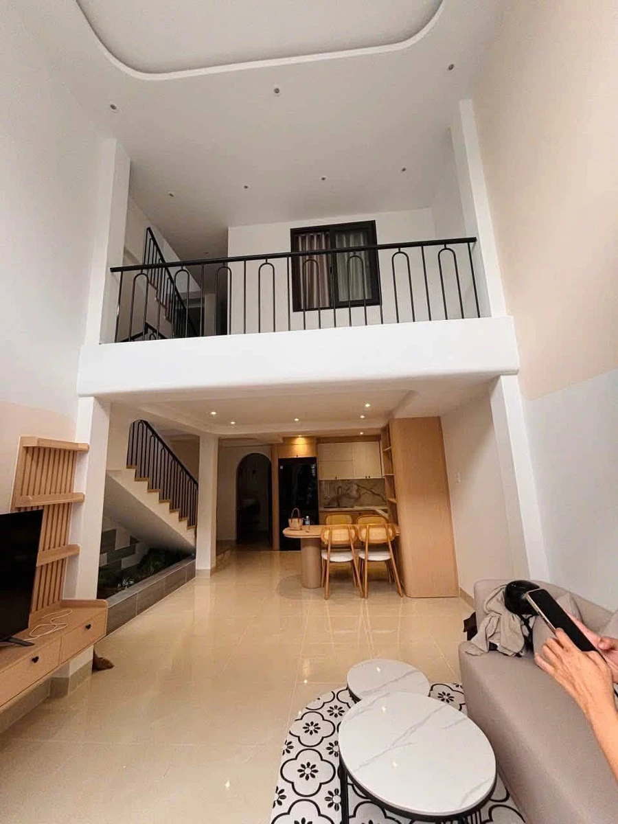 Bán nhà 3 tầng 66.2m² nội thất đầy đủ Nha Trang 5.5 tỷ - Ảnh 1