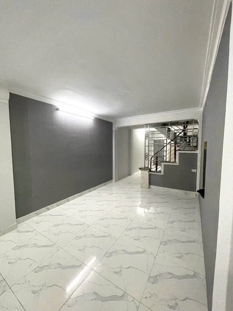 Bán nhà độc lập 44m² 2 tầng ngõ Phạm Hữu Điều Quận 6 - Ảnh 1
