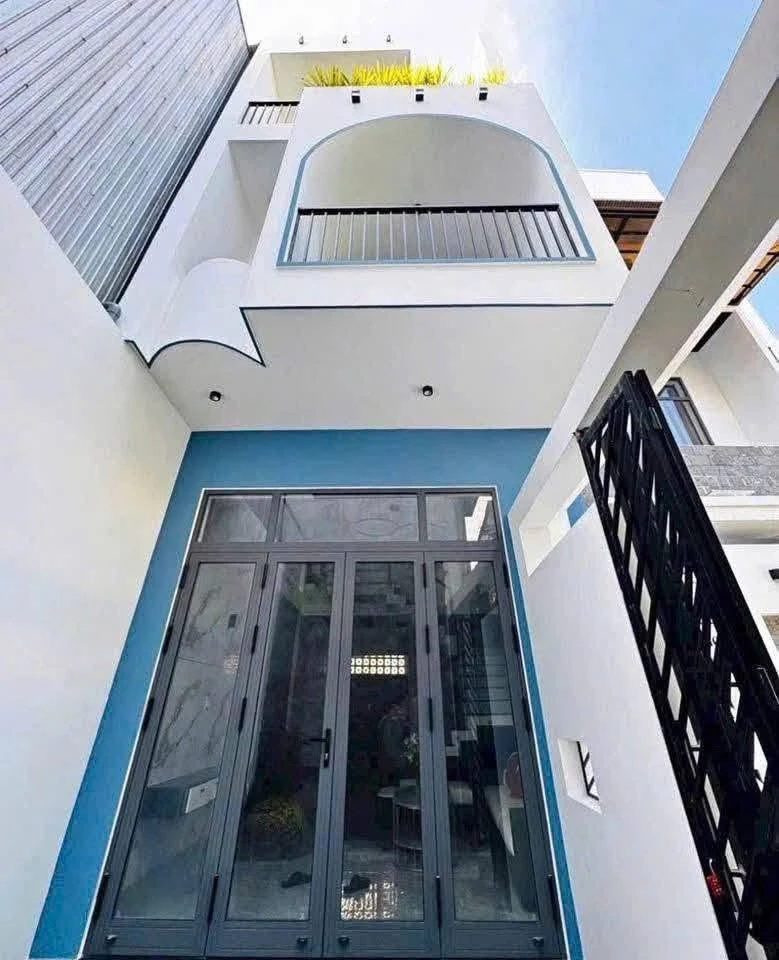 Bán nhà 3 tầng 45m² Trần Phú, trung tâm Huế - Ảnh 1