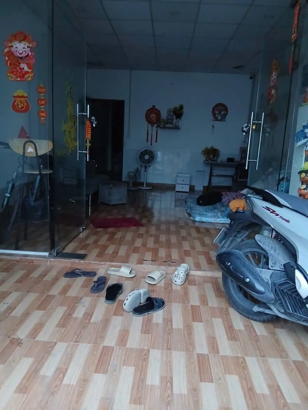 Cho thuê nhà mặt tiền cấp 4 đường số 8, Bình Hưng Hòa B, Bình Tân, 4x16m, 5,5 triệu/tháng