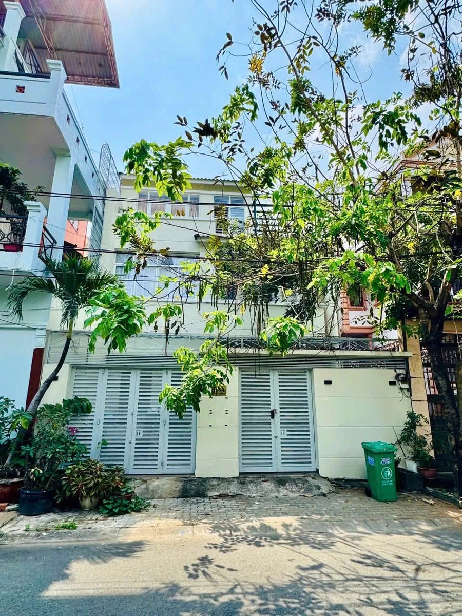 Bán biệt thự view sông 20 tỷ, 160m², Quận 7 - Ảnh 1
