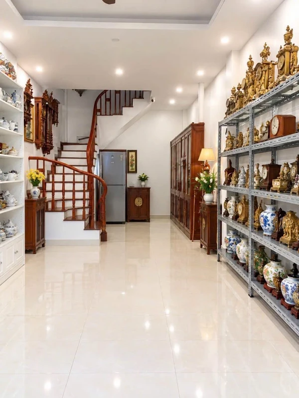 Bán nhà 36m² 3 phòng ngủ Long Biên 8 tỷ