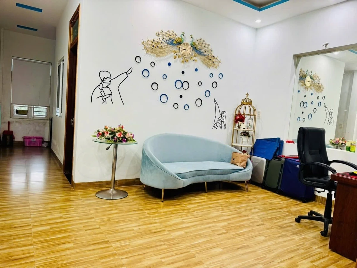 Bán nhà 3 tầng 222m² mặt tiền Trung Hòa 1 Đà Nẵng - Ảnh thu nhỏ 2