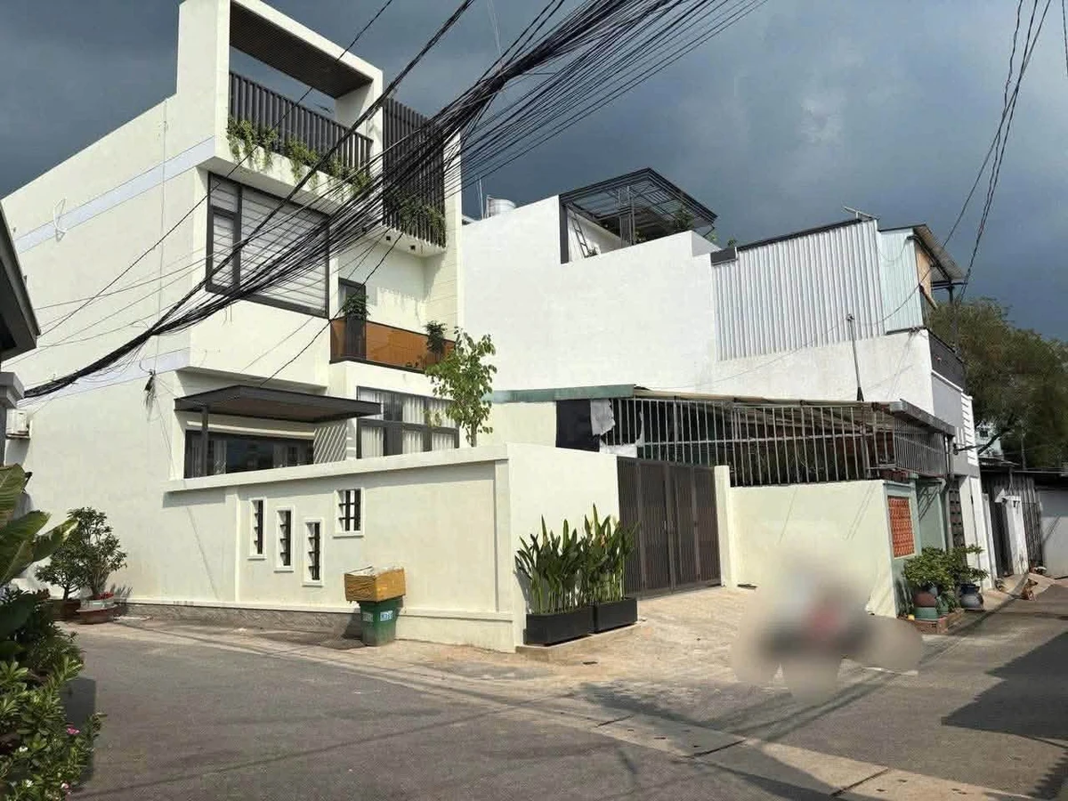 Bán nhà 1 trệt 1 lầu 75m² giá 4 tỷ 9 tại Thủ Dầu Một - Ảnh thu nhỏ 3