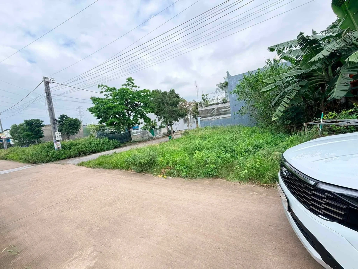Bán đất góc 2 mặt tiền 7x20m sổ riêng 1 tỷ 5 - Ảnh 1