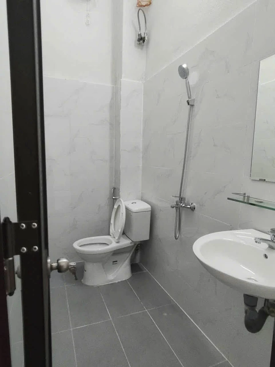 Cho thuê mặt bằng mặt tiền 40m2 Nguyễn Thành Hãn, Hải Châu - Ảnh thu nhỏ 2