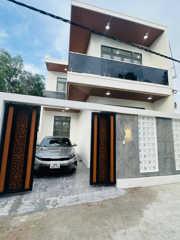 Bán biệt thự hiện đại 180m² - 3 PN Thuỷ Xuân, Huế - 2 tỷ 950 triệu