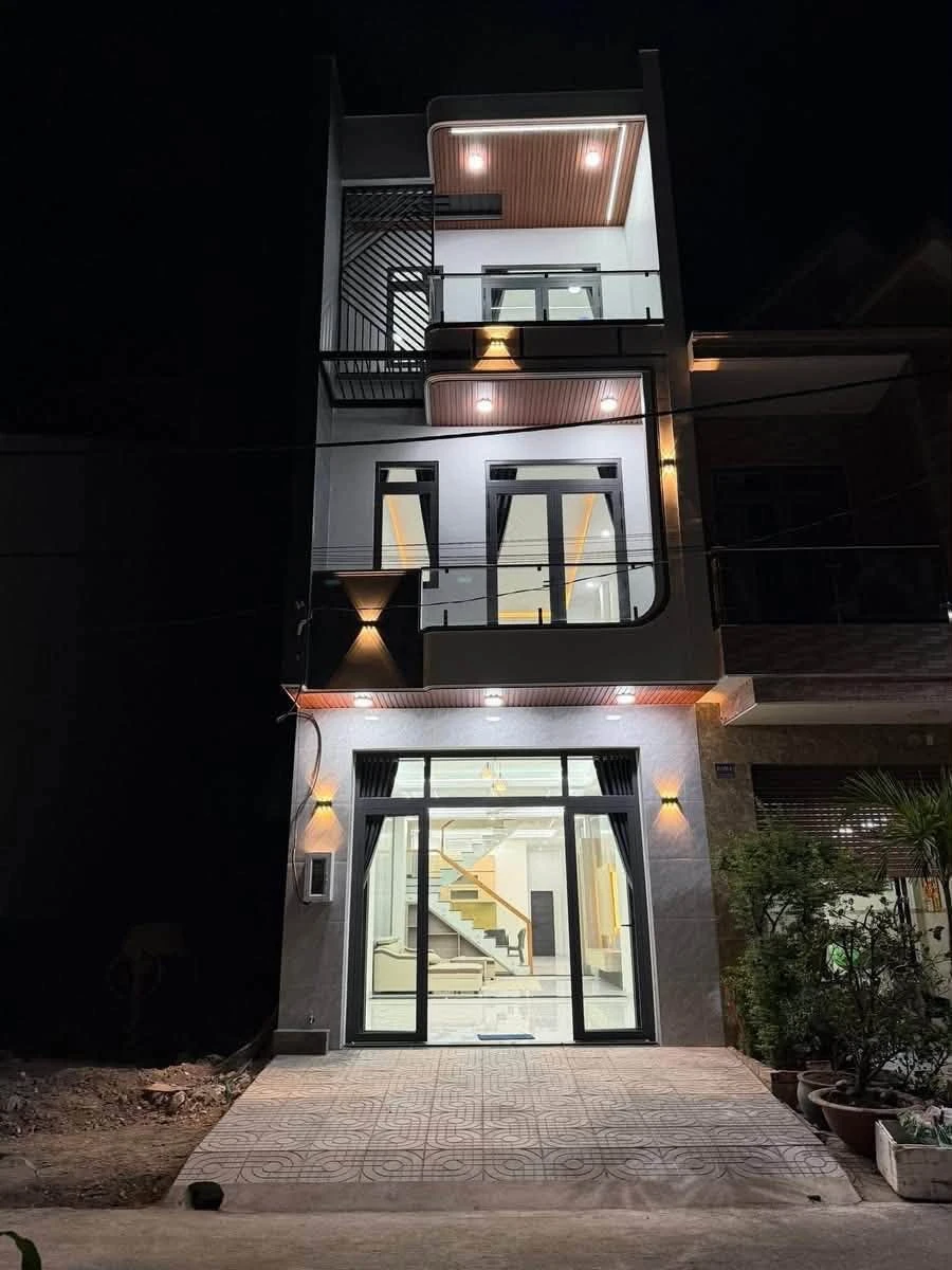 Nhà bán 5 phòng ngủ, 256m², khu dân cư Cà Phê Lộc Vừng, Đồng Nai - Ảnh thu nhỏ 2