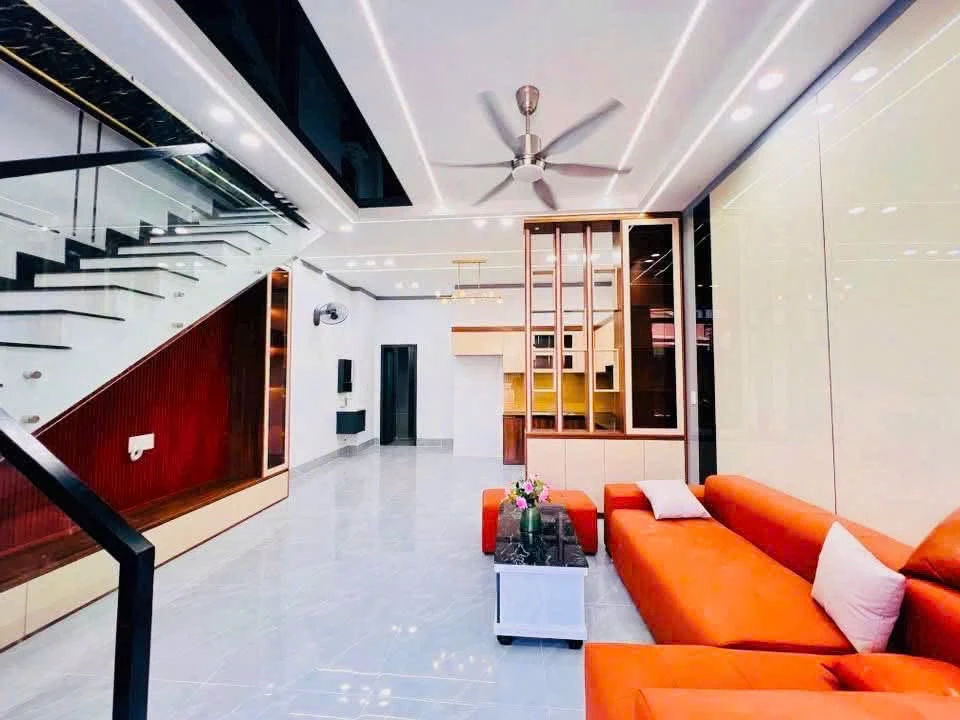 Bán nhà 1 trệt 1 lầu 3PN gần chợ Phú Thọ, 80m2, 3,38 tỷ - Ảnh thu nhỏ 2