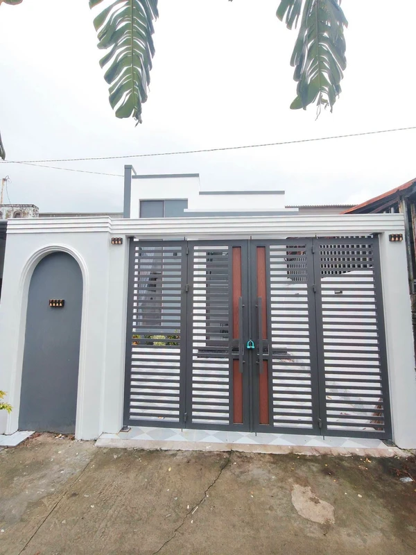 Bán nhà hẻm ô tô 5x25m, 3 phòng ngủ, 3 toilet tại Vĩnh Lạc, Rạch Giá
