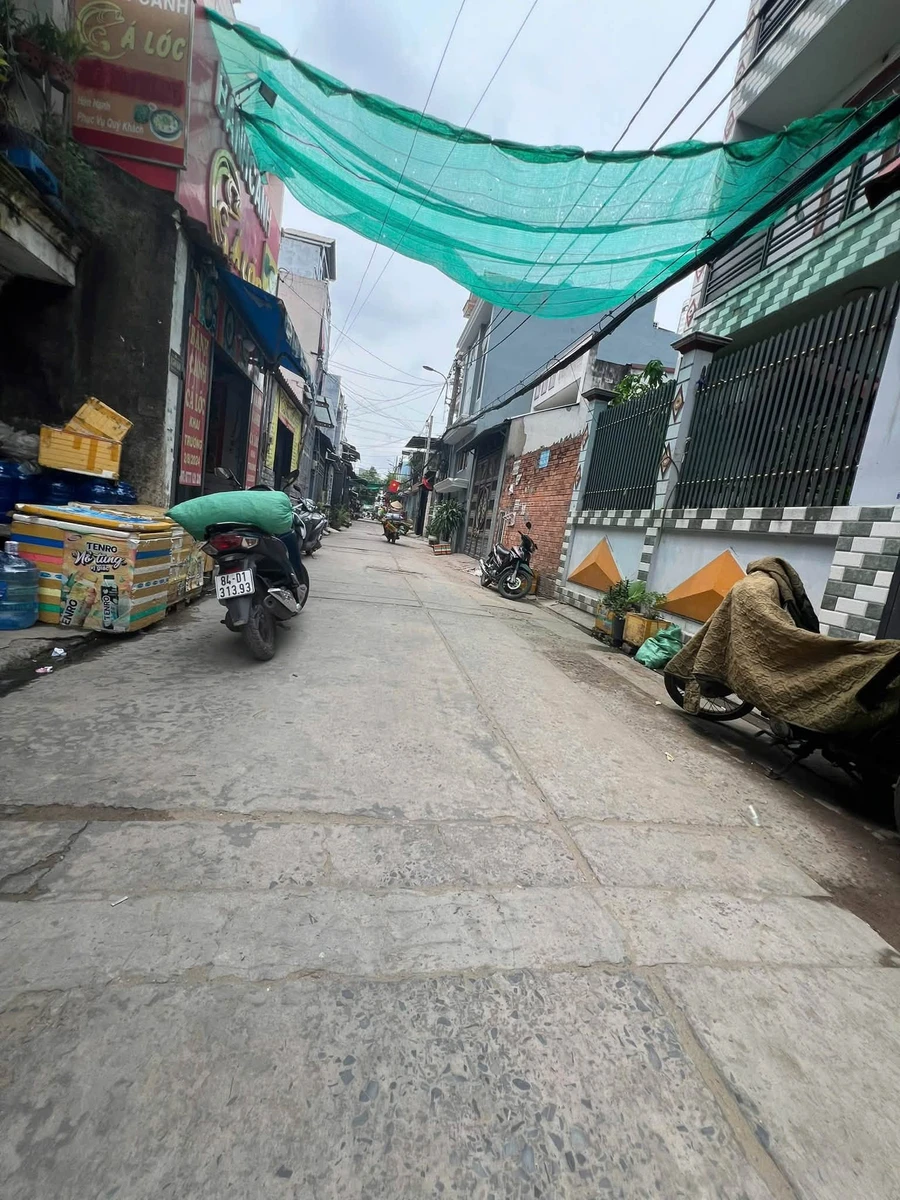Bán nhà 40m2 gần Aeon Tân Phú, xe tải tới nhà, giá 6 tỷ - Ảnh 1