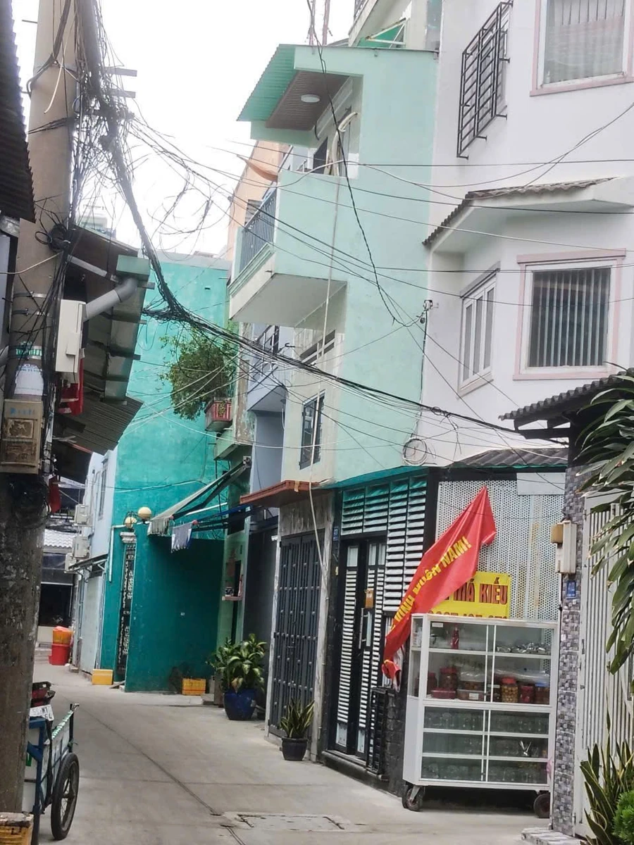 Bán nhà hẻm 6m Đội Cung Quận 11, 3x5m, trệt 2 lầu, 2PN, giá 3,1 tỷ - Ảnh thu nhỏ 2