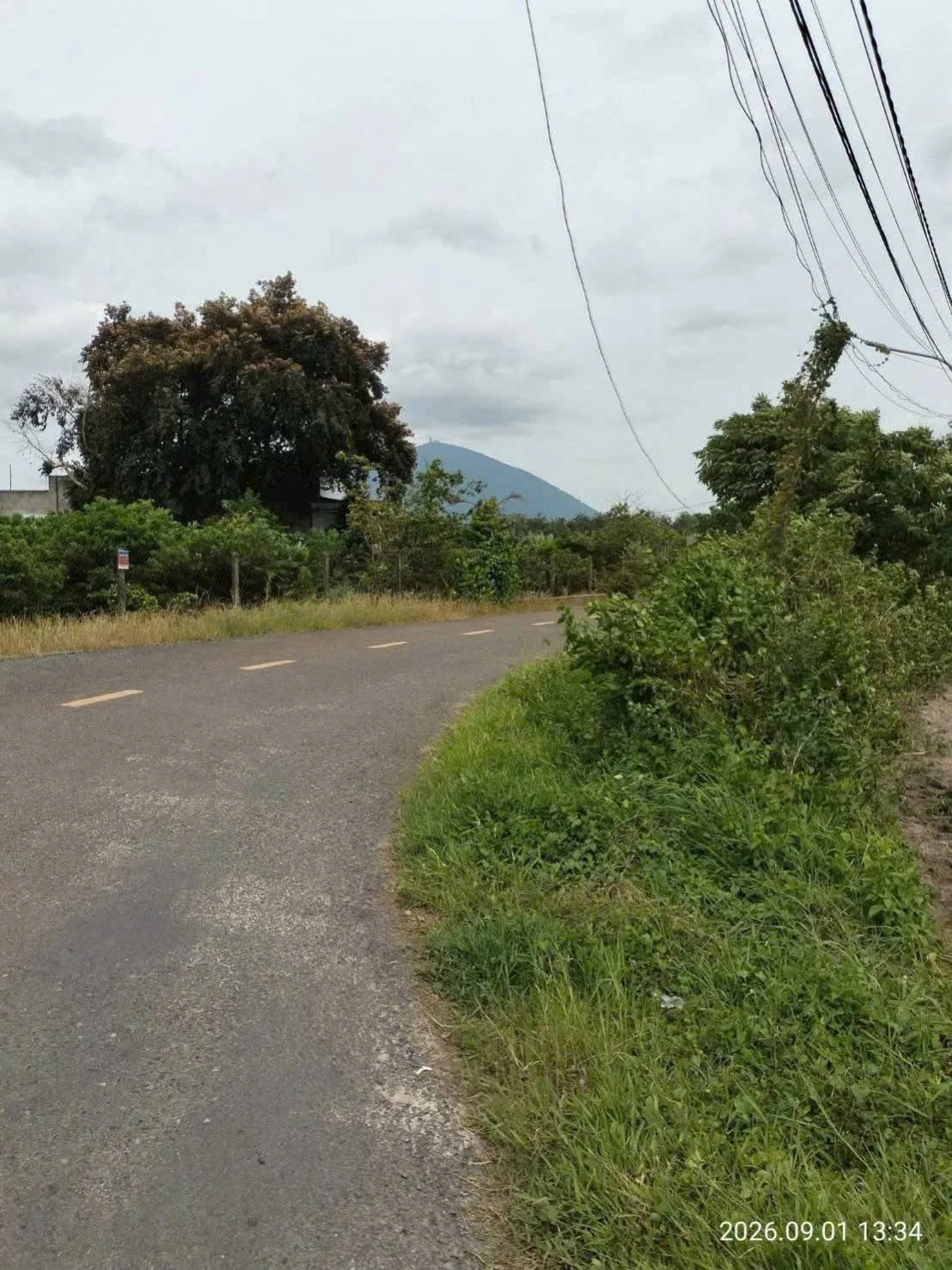 Bán 2,2 công đất Tây Ninh, view núi, gần đường - Ảnh 1